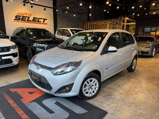 FORD FIESTA 1.6 ROCAM SE 8V FLEX 4P MANUAL